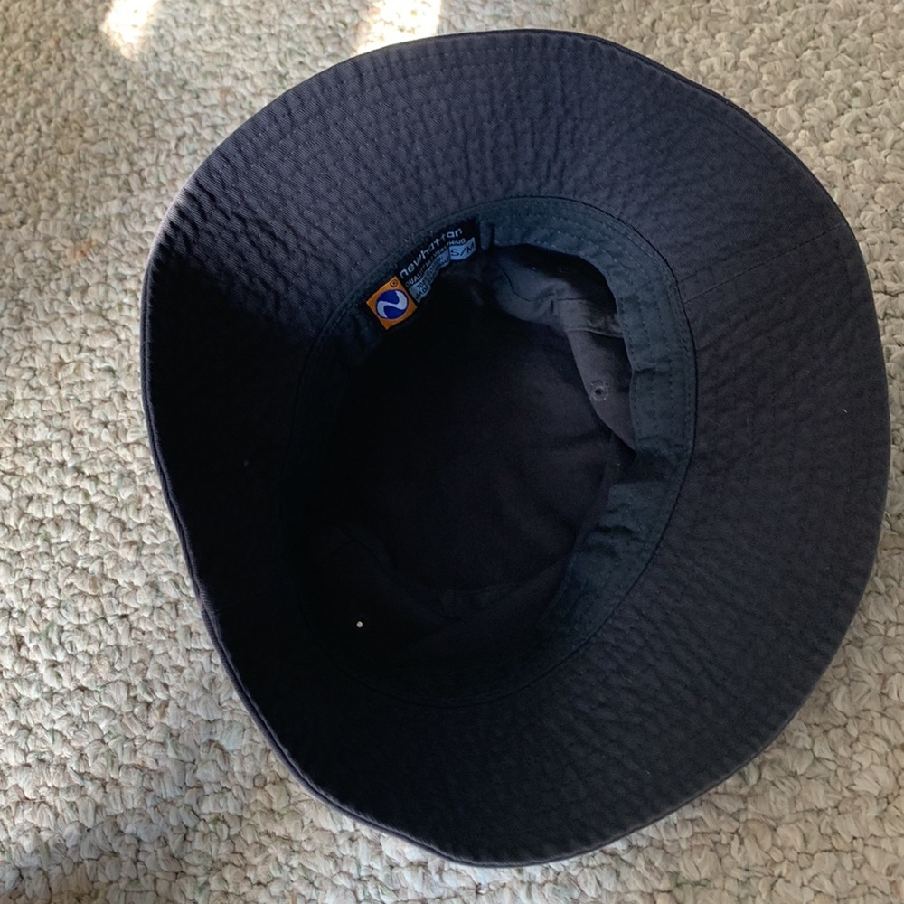 Bucket hat - Picture 2 of 3
